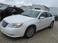 2013 Chrysler 200 Touring