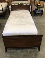 ANTIQUE SLEIGH STYLE SINGLE BED AND MATTRESS SET