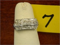 14kt - 4.4 gr. W/G Diamond Ring Size 6 1/4 -