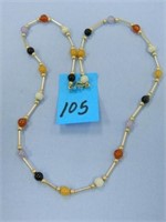 14kt - 6.6gr. Y/G 17" Necklace w/ Glass Bead -
