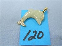 14kt - 3.5gr. Y/G Jade Dolphin Pendant