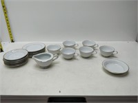 6 cups, saucers, sideplates, & creamer & bowl roya