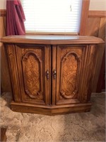 Vintage 1980’s Entry way/ Wall way Cabinet