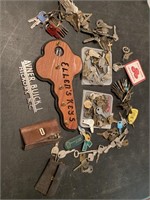Vintage Keys all assorted