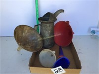 2 quart oil can and funnels