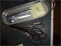 Tray, 3 pair scissors, small juicer unusual
