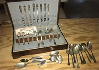 William Rogers Silver Plate flatware service for 8