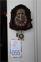 Lux/Keebler Mini Pendulum Clock