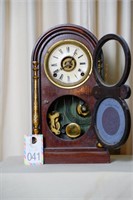 EN Welch Mantel Alarm Clock