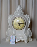 Ceramic Pearlized Electric Table Clock