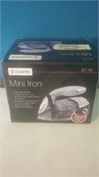 Mini iron new in box by smart Tech