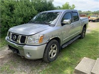 2005 Nissan Titan Truck