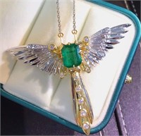 Angel Wings Emerald Pendant in 18K gold