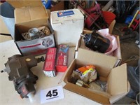 LOT OF F-350/F-450 PARTS (POWERSTEERING PUMPS,
