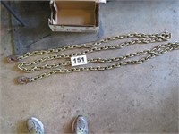 APPROX 20FT OF HEAVY DUTY CHAIN WITH HOOKS