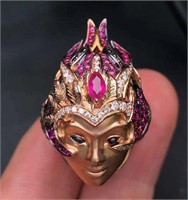 Queen Medusa ring in 18k gold