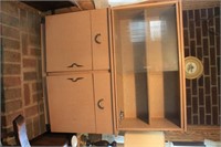 mid Centery Dinning room Hutch