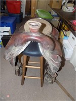 17 inch heavey made roping saddle