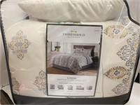 Threshold Queen Size 8 Pc Mattox Comforter Set