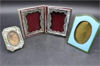 Collection of Vintage Picture Frames