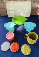 VTG TUPPERWARE CREAM & SUGAR, TRAY & BOWLS