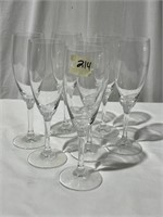 7 Champagne Glasses