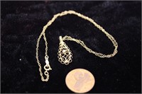 Vintage 10K Gold Necklace & Pendant