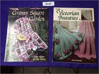 CROCHET BOOKS AND PATTERNS SEE PHOTO
