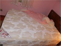 QUEEN SIZE MATTRESS AND BOX SPRING