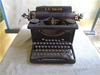 Vintage Typewriter - LC SMITH & CORONA