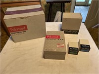 Assorted Polaroid Accessories
Flash Gun
Print