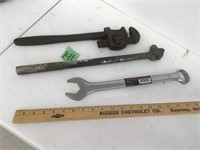 pipe wrench, long ratchet, long wrench