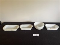 4 Pieces of Fire King Dishes