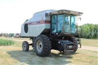 1992 Gleaner R-52 Combine #4658