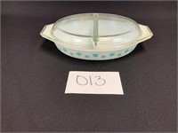 Pyrex Snowflake Oval Casserole Dish with Lid