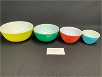 Pyrex Multi-Color Nesting Bowl set