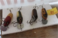GROUPING OF 4 SOUTH BEND JITTER BUG LURES