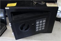 MINI SAFE WITH KEY