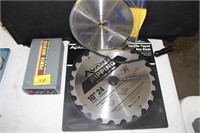 POWER INVERTOR AND SAW BLADES