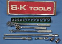 SK USA 3/8" socket set  w/ 7 to 19 mm sockets