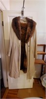 Women's Vintage Coat with Fur Liner