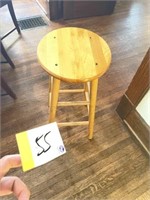 Bar stool