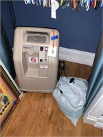 OXYGEN MACHINE AND BAG OF TUBES