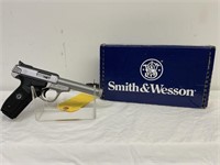 Smith & Wesson SW22 Victory 22lr pistol, sn UDX114