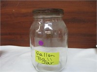 1 Gallon Ball Jar with Lid