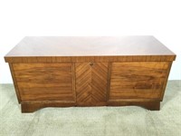 Lane Mid Century Cedar / Blanket Box