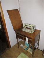 Signature Sewing Machine w/ Supplies