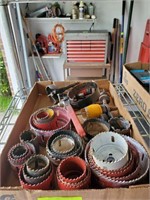 TRAY OF HOLE SAWS