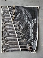 WRENCH SET IN ROLL