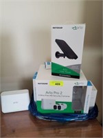 ARLO 4 WIRE FREE HD SECURITY SYSTEM